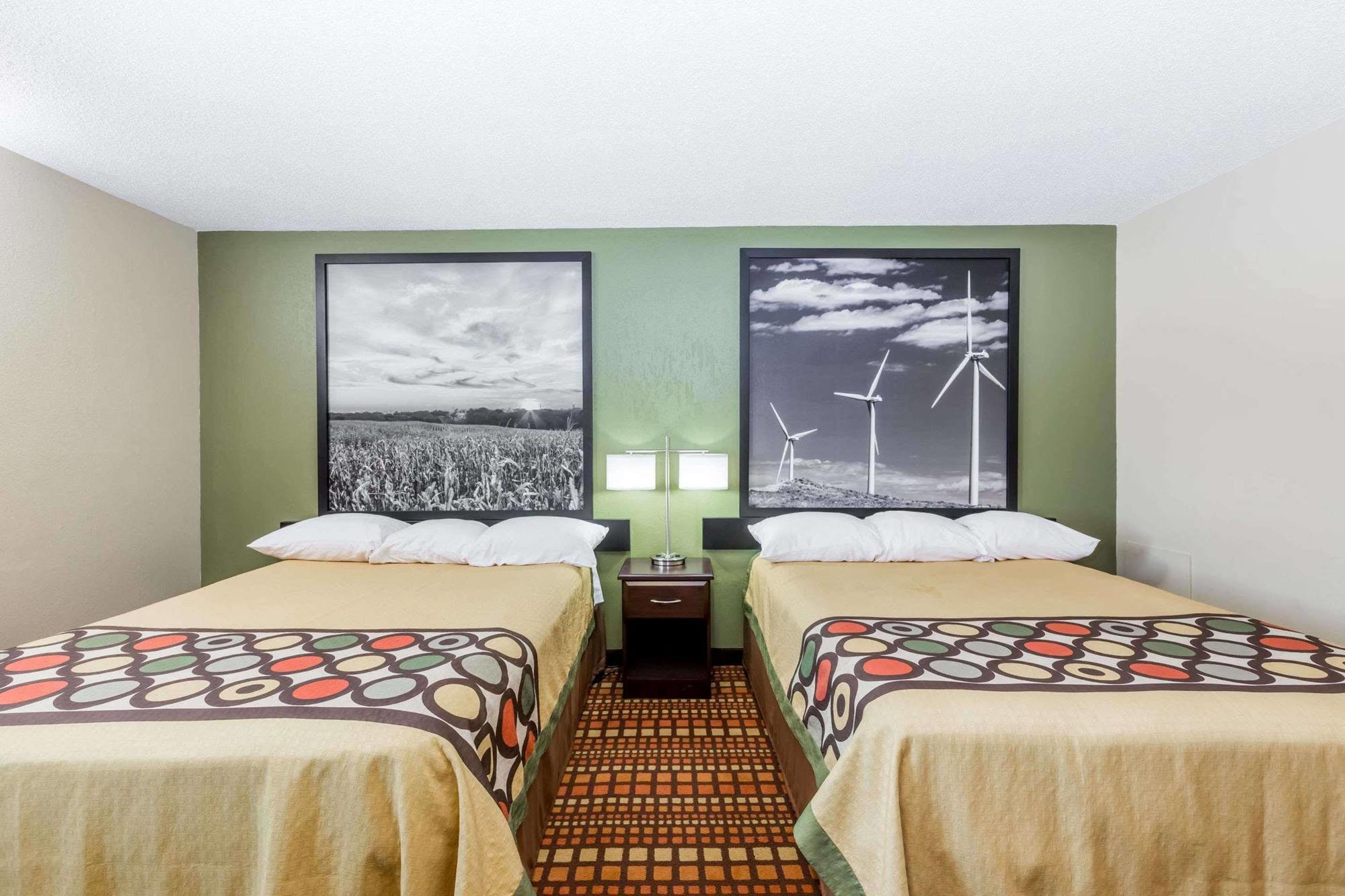 Hotel Super 8 By Wyndham Adair Ia Zewnętrze zdjęcie