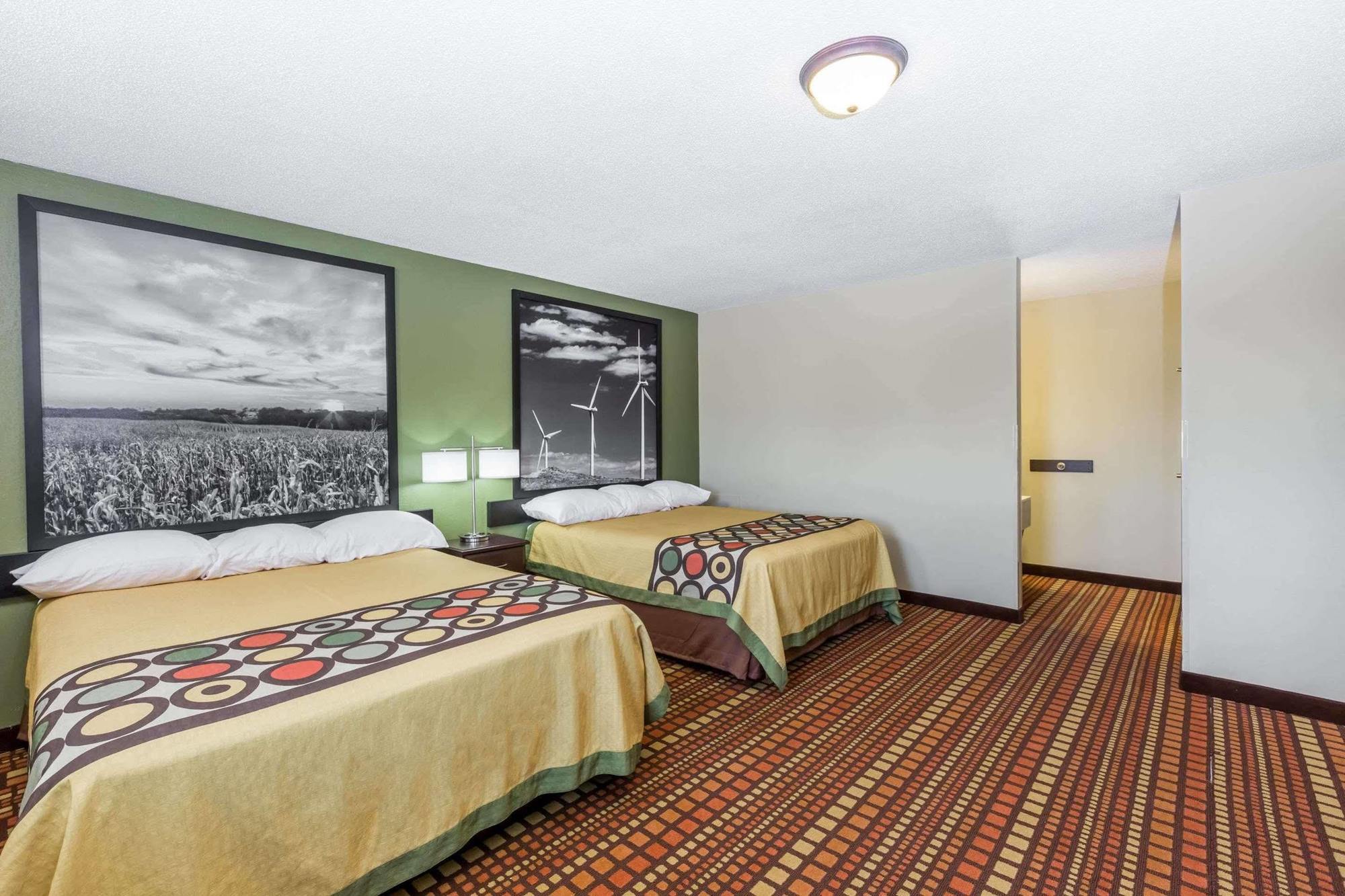 Hotel Super 8 By Wyndham Adair Ia Zewnętrze zdjęcie